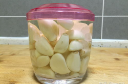 糖蒜做法最简单方便,简单易学，美味开胃的家常小菜