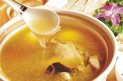 家常鸡汤怎么炖好喝,营养美味一步到位