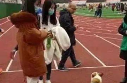 娱乐吃瓜酱操场,揭秘操场背后的那些事儿